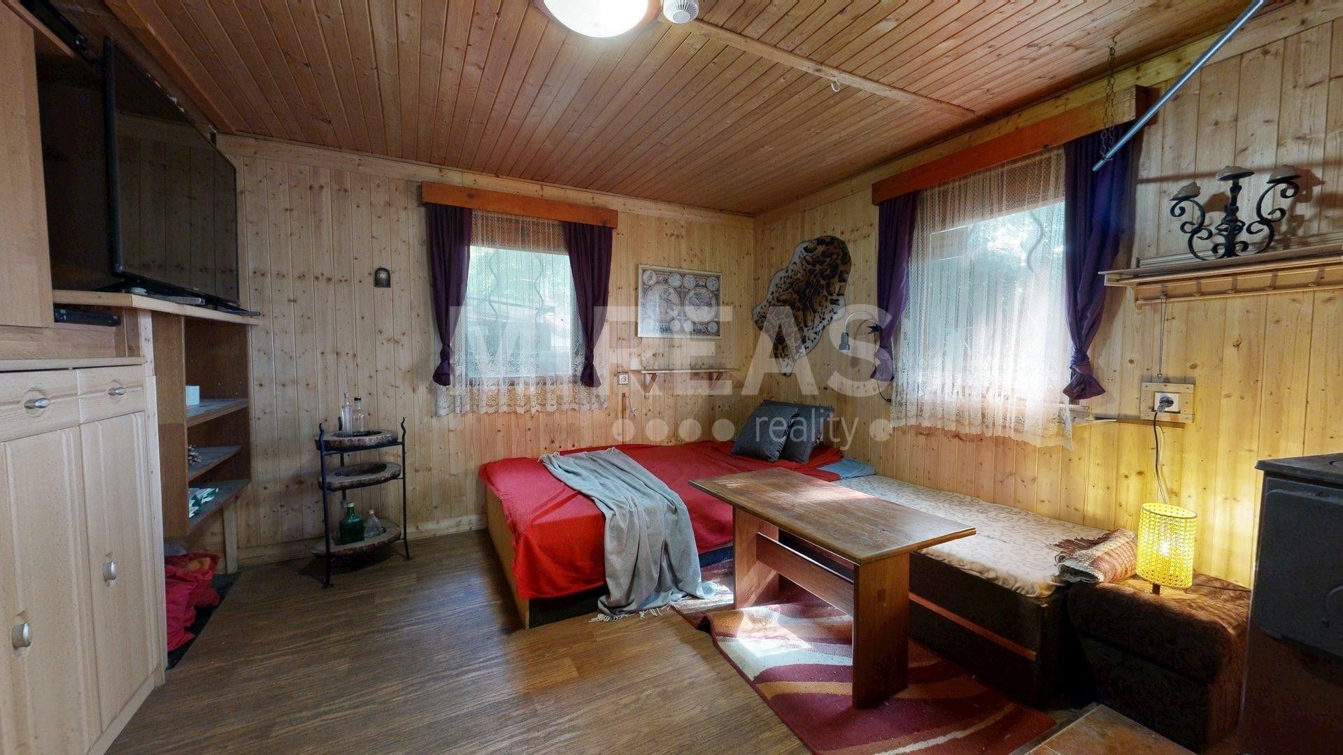 Chaty, Za Labem, Čelákovice, 49 m²