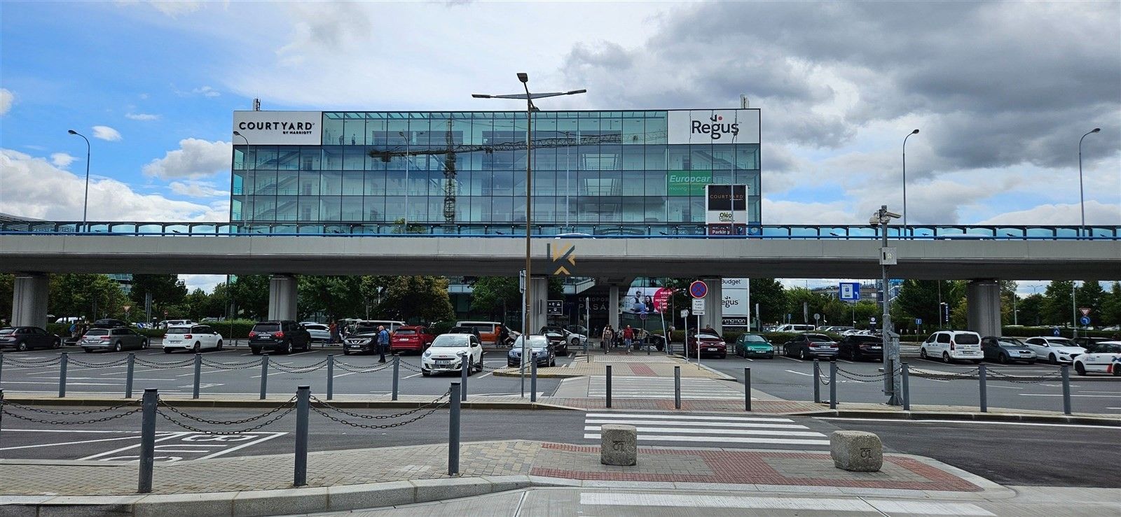 Pronájem obchodní prostory - Aviatická, Praha, 770 m²