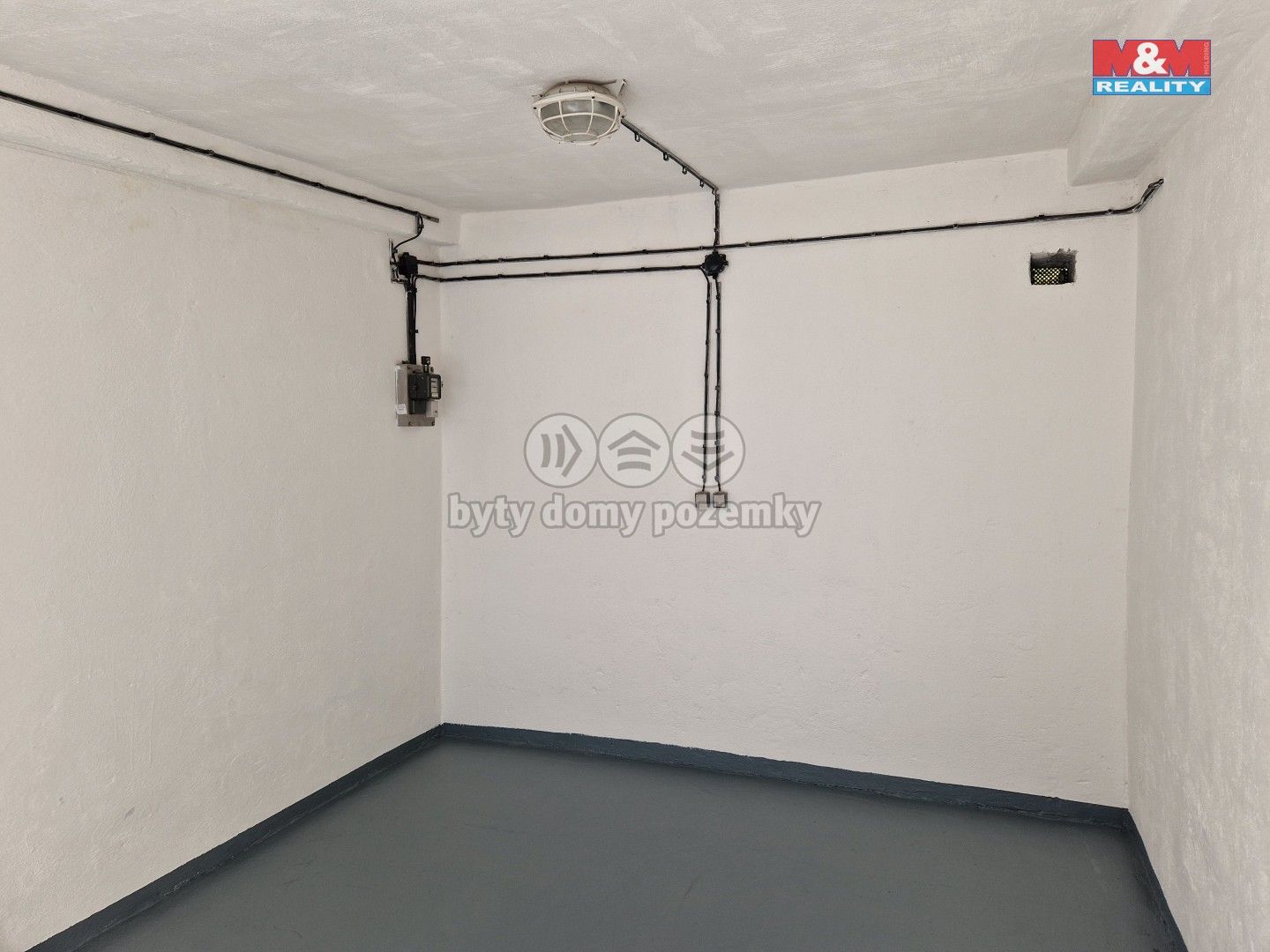 Garáže, Chomutov, 22 m²