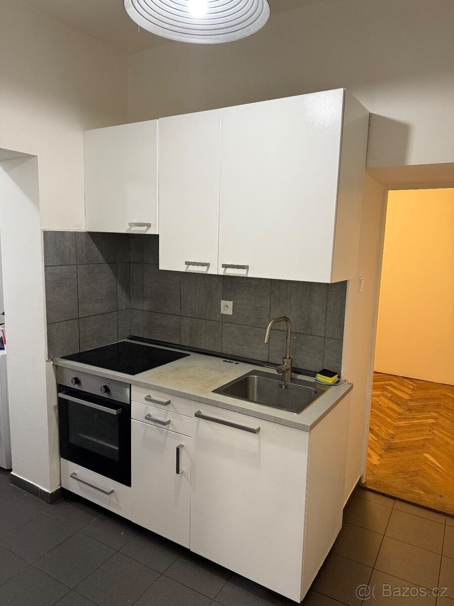 Pronájem byt - Holice v Čechách, 534 01