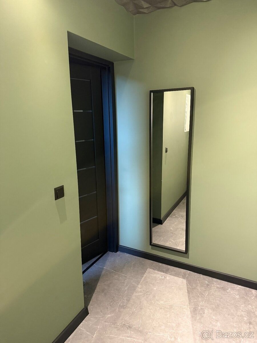 Byty, Hronov, 549 31