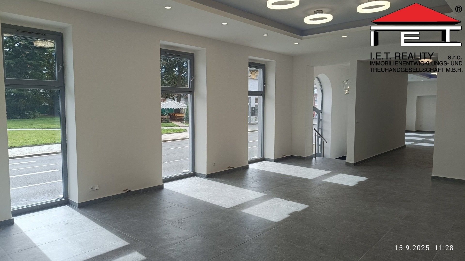 Obchodní prostory, Olomoucká, Opava, 212 m²