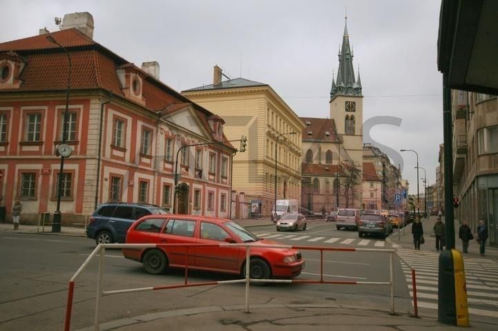 Garáže, Malá Štěpánská, Praha, 15 m²