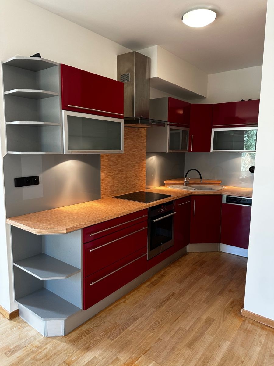 Pronájem byt 2+kk - Valečovská, Praha - Prosek, 66 m² - 2