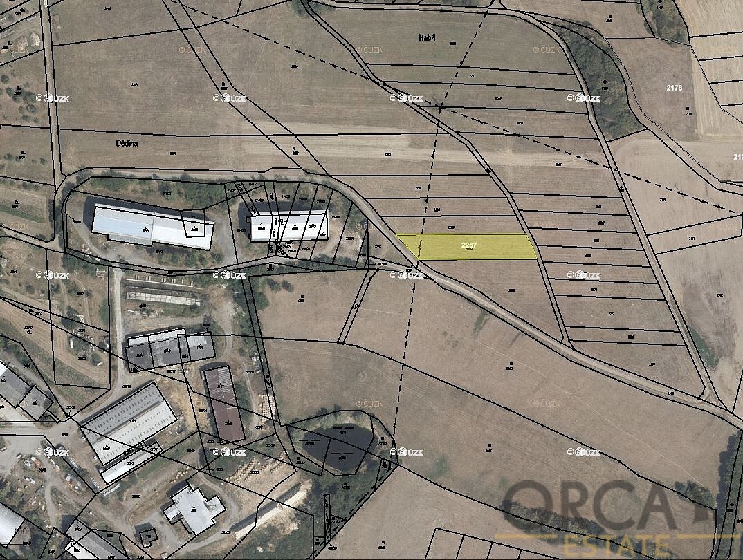Zemědělský pozemek, 1 628 m²