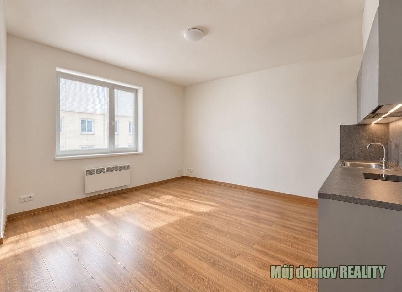 1+kk, Kukelská, Praha, 29 m² - 2