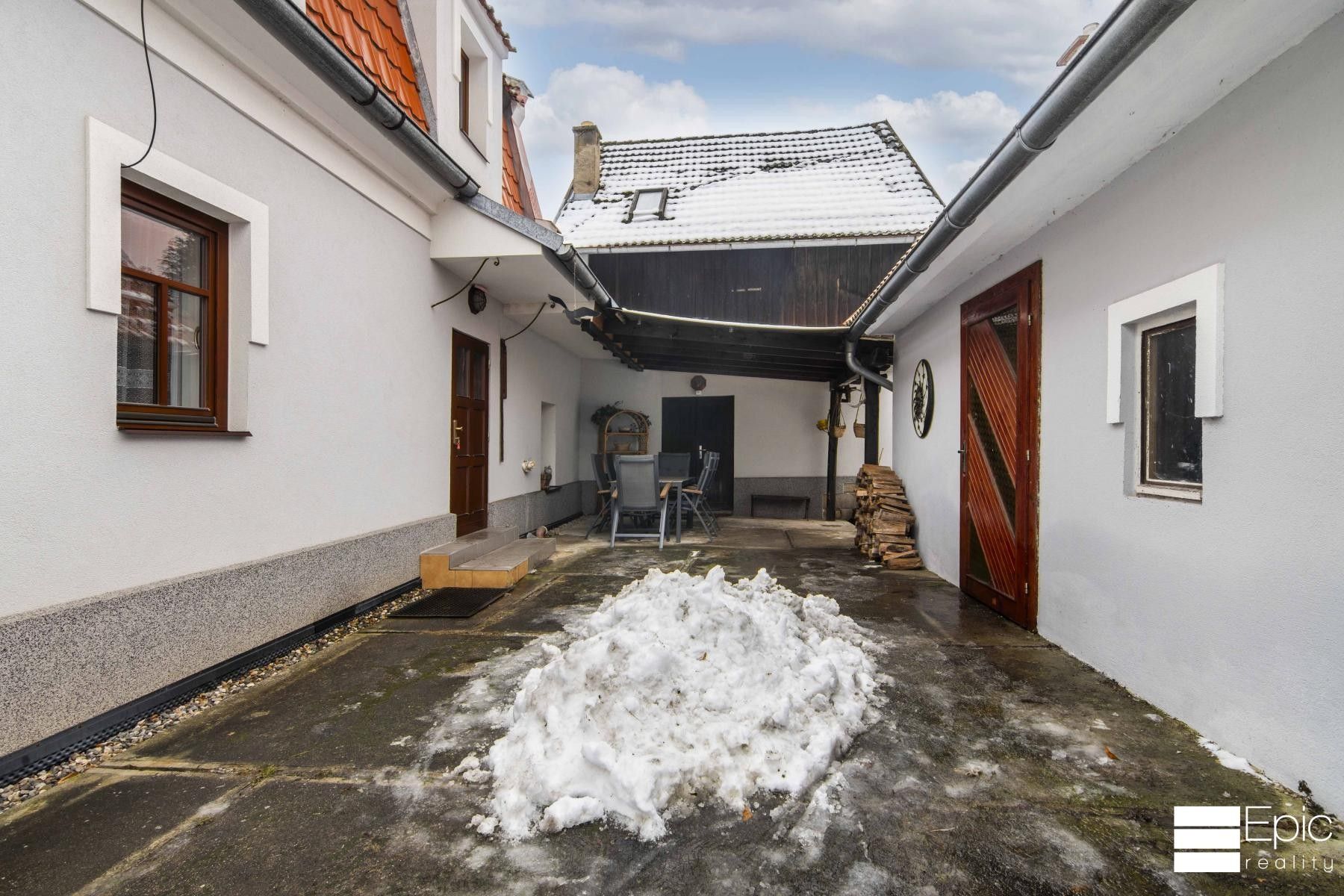 Prodej rodinný dům - Tupadly, Mělník, 230 m²