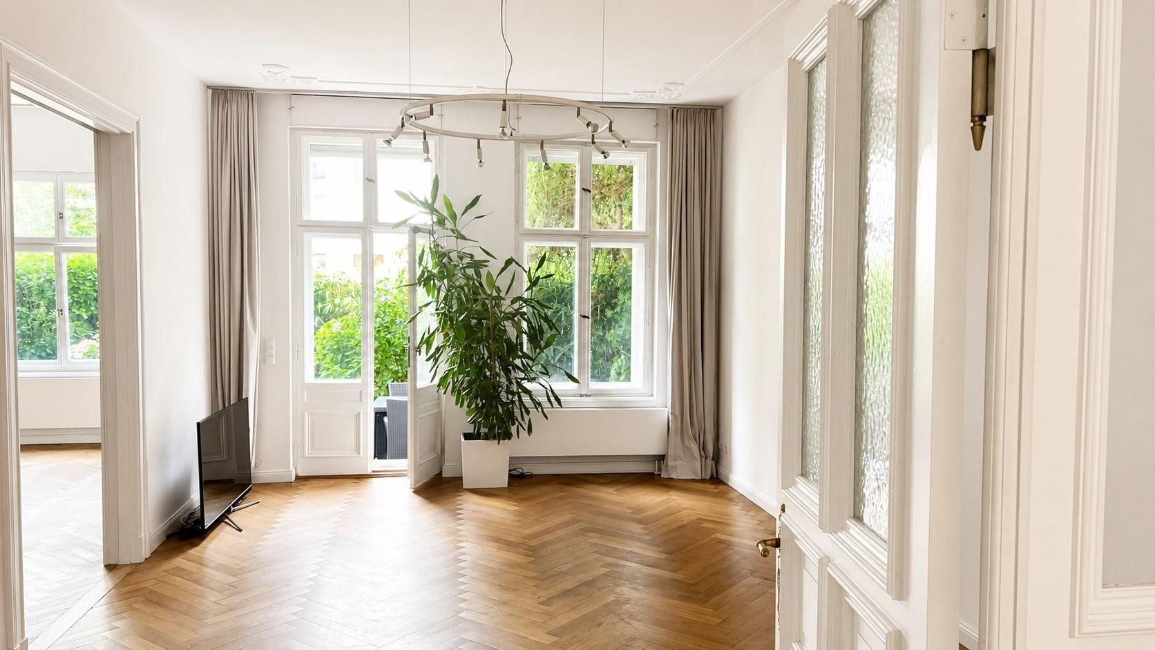 Pronájem byt 6+kk a více - Berlin Schöneberg Berlin 10777, 220 m² - 5