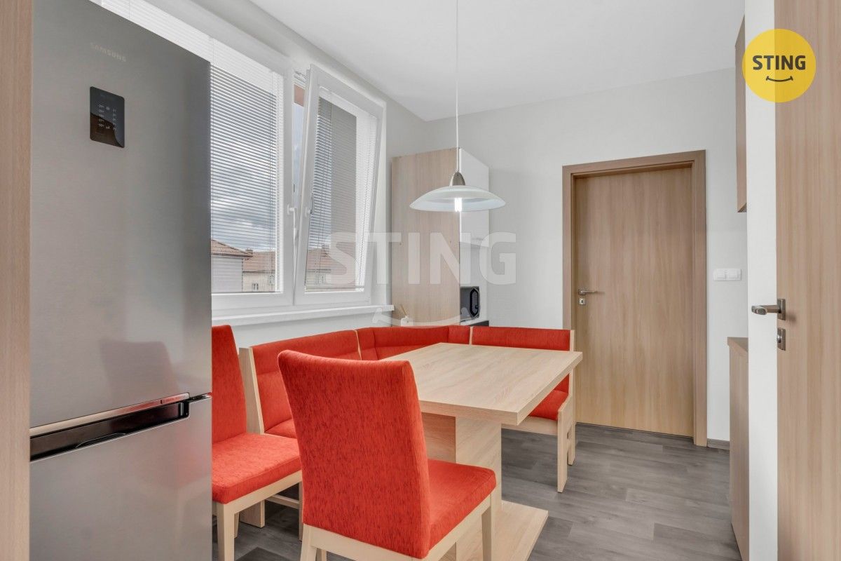 3+1, Jarní , Dobronín, 65 m² - 2