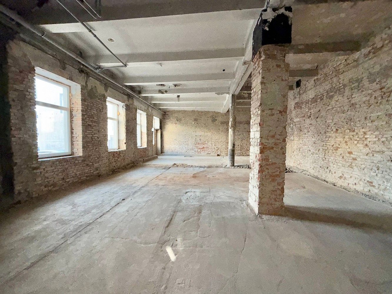 Pronájem obchodní prostory - Brno - Staré Brno, okres Brno-město, Jihomoravský kraj, 1 500 m² - 5