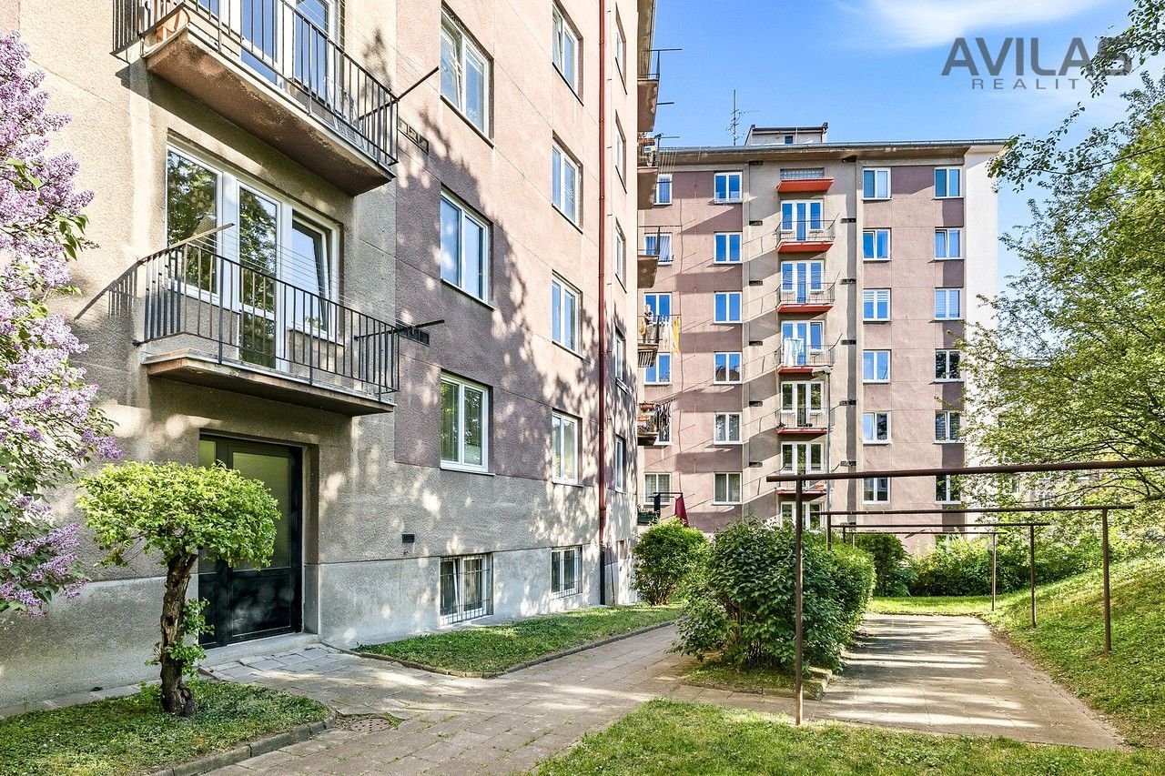 1+1, Moldavská, Praha, 41 m² - 1