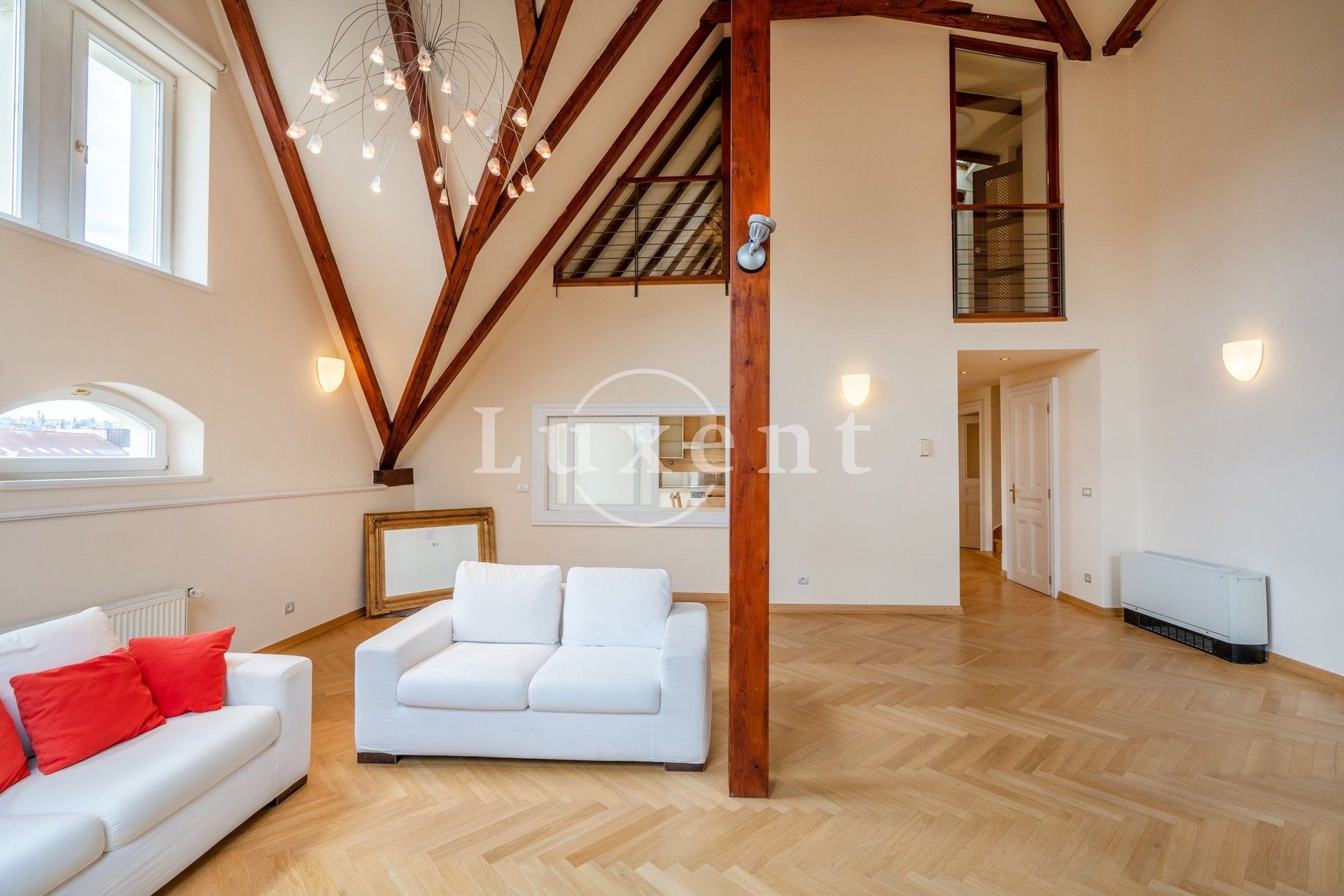 Pronájem byt - Újezd, Praha, 286 m²