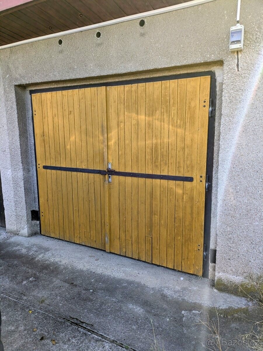 Garáže, Hulín, 768 24 - 2