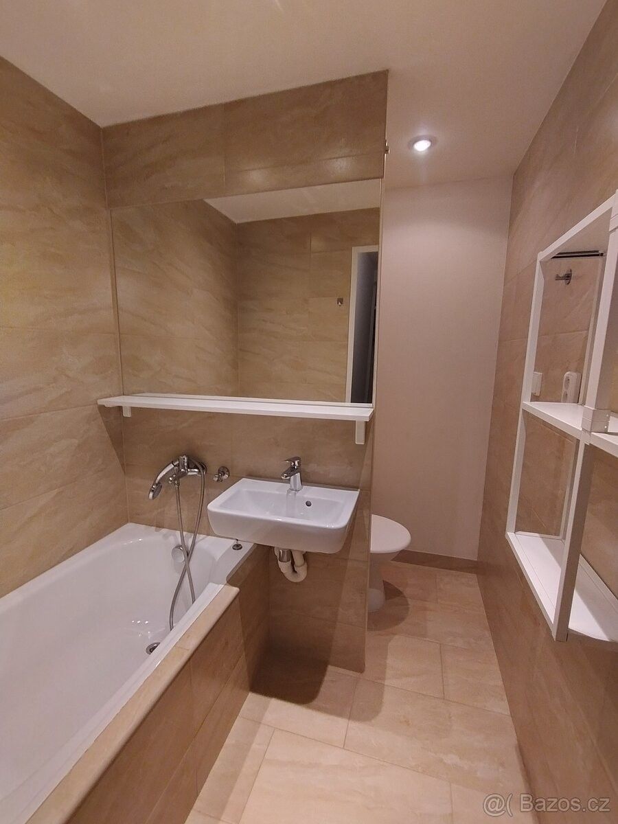 Pronájem byt - Zlín, 760 05