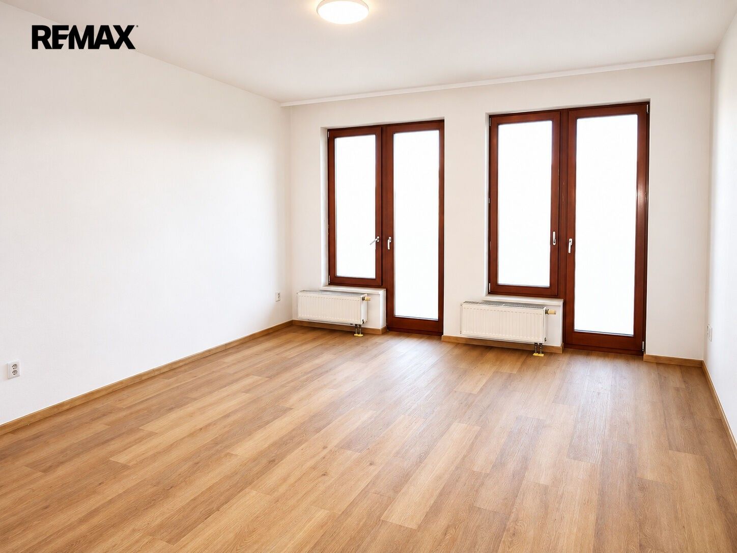 Byt 1+kk · 36 m² · Názovská 3253, Praha Strašnice - 4