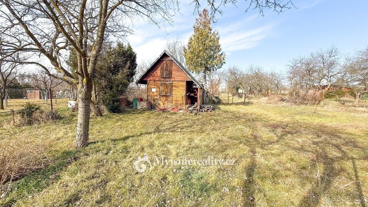 Zahrady, Bezkov, 669 02