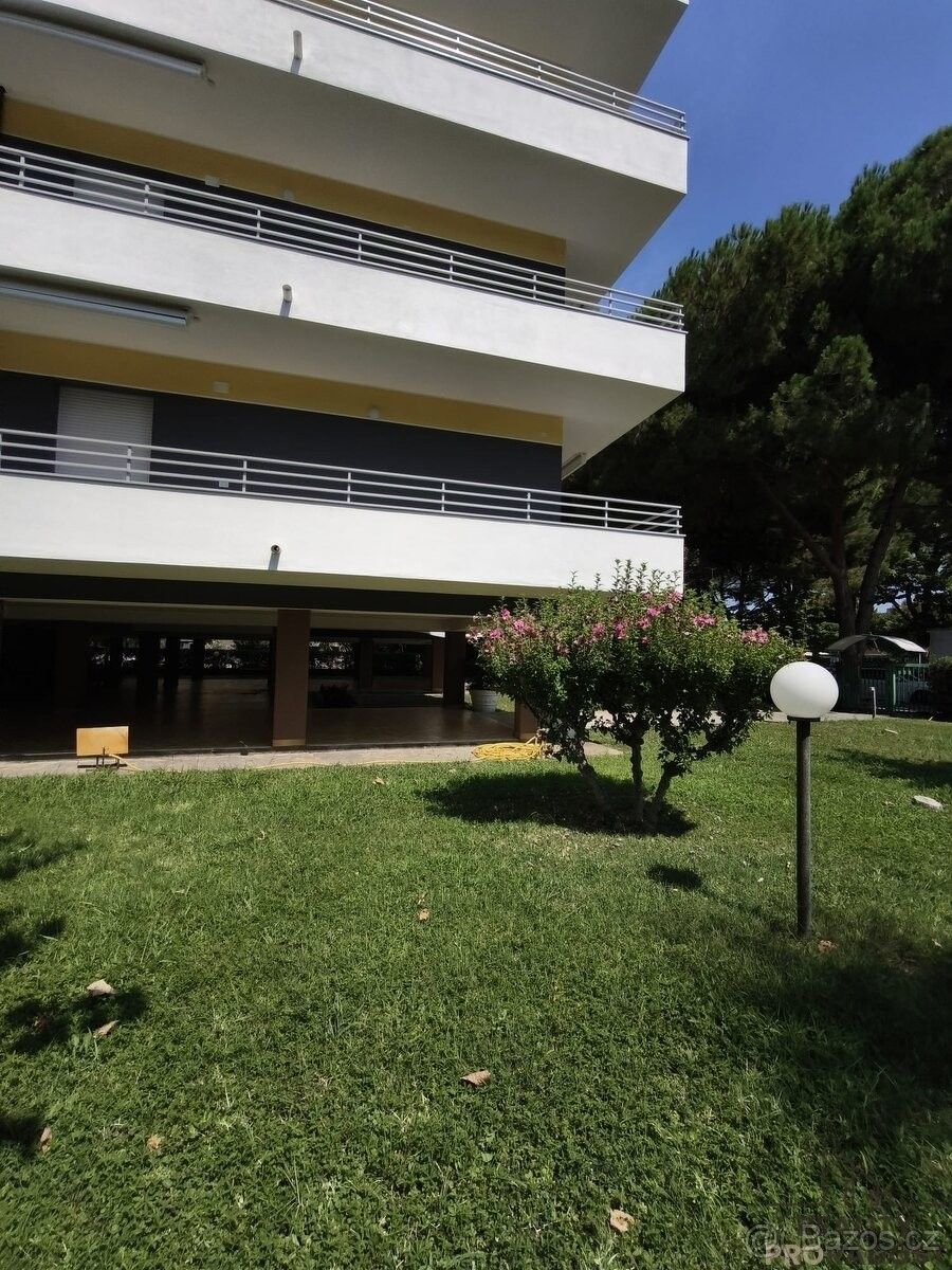 Prodej byt - 987 66, Zahraničí