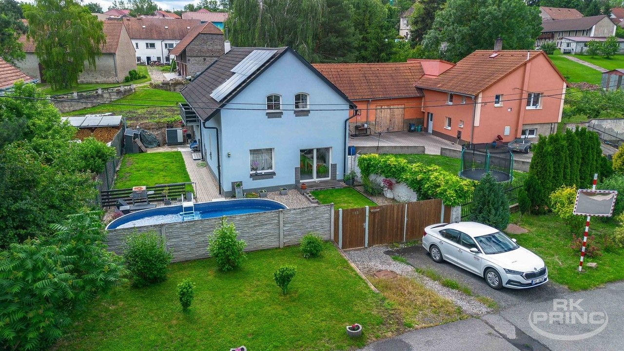 Rodinné domy, Knovíz, 200 m² - 1