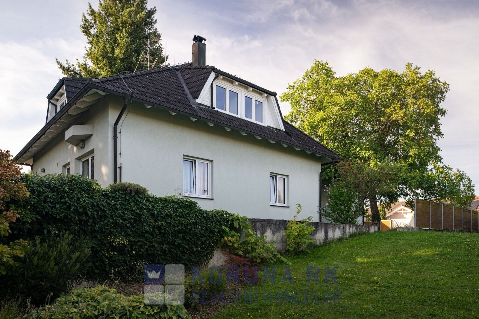 Prodej vila - Topolová, Lišov, 321 m²