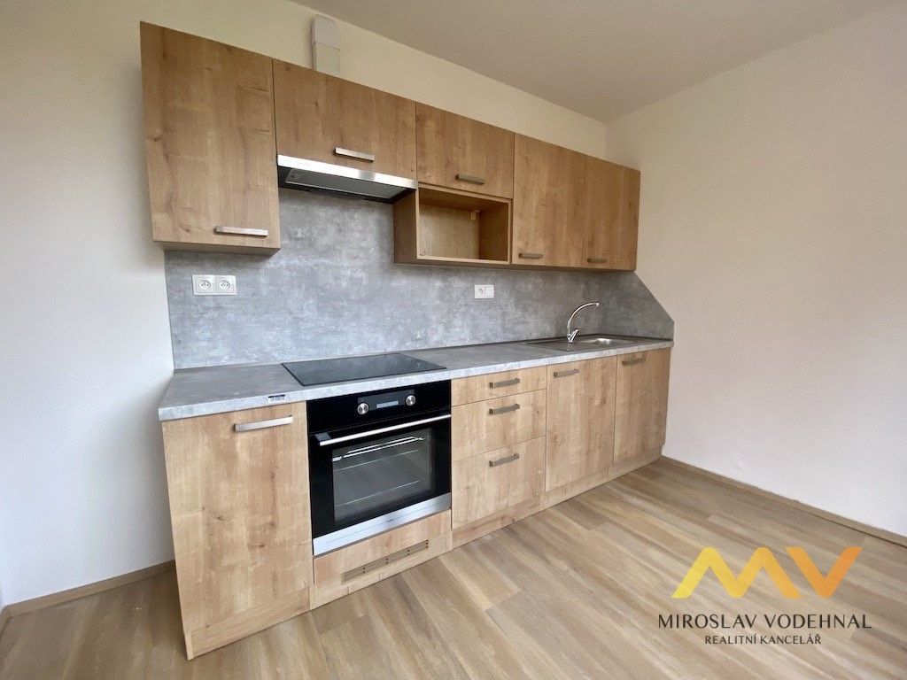 3+1, Na Kotli, Hradec Králové, 72 m² - 1