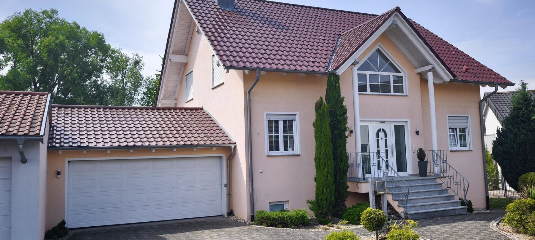 Rodinné domy, , Bádensko-Württembersko, 215 m² - 1