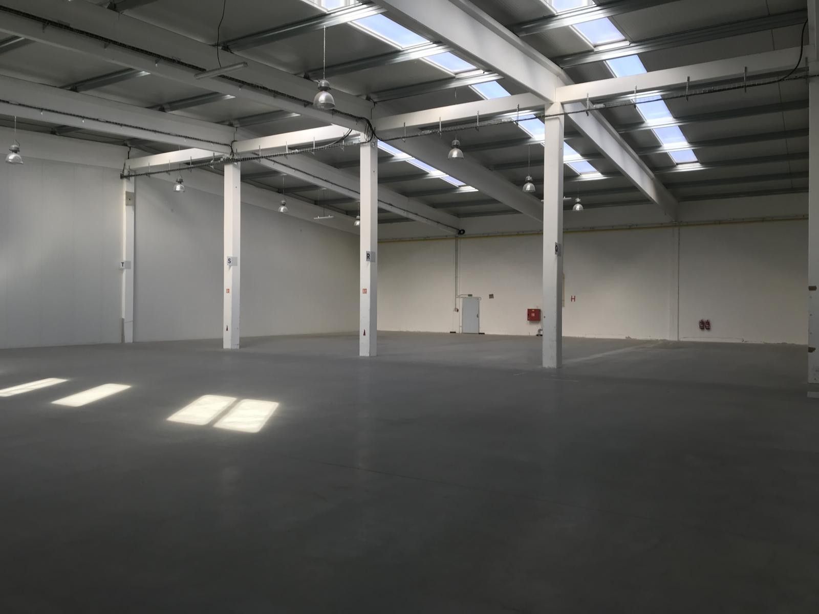 Pronájem výrobní prostory - Kuřim, 3 000 m² - 5