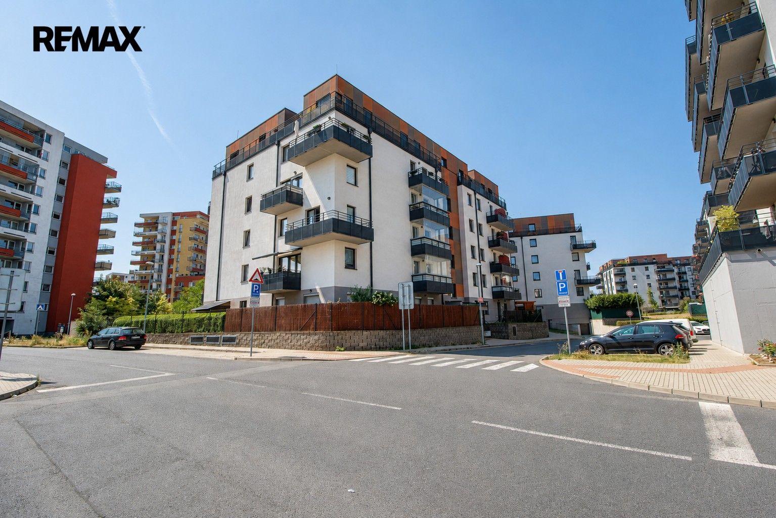 1+kk, Škrábkových 883, Praha Letňany, 42 m² - 1