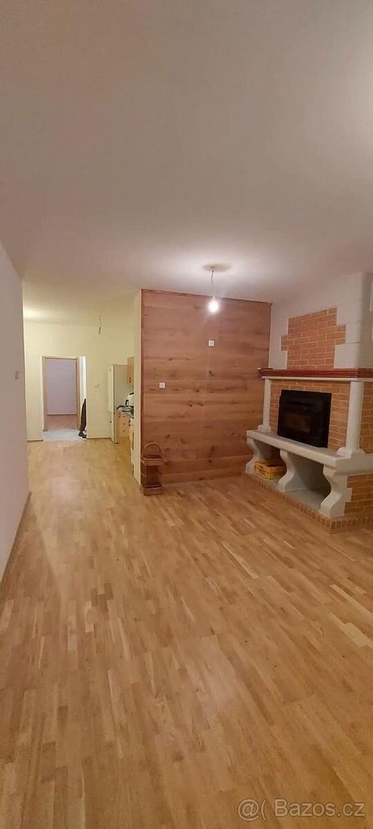 Byty, Šumná, 671 02