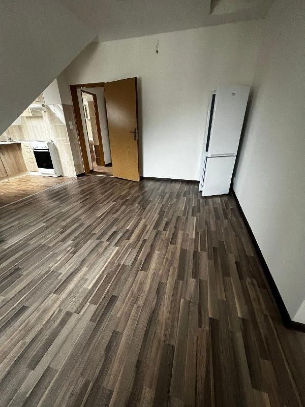 Pronájem byt 1+kk - Saskova, Kladno, 35 m²