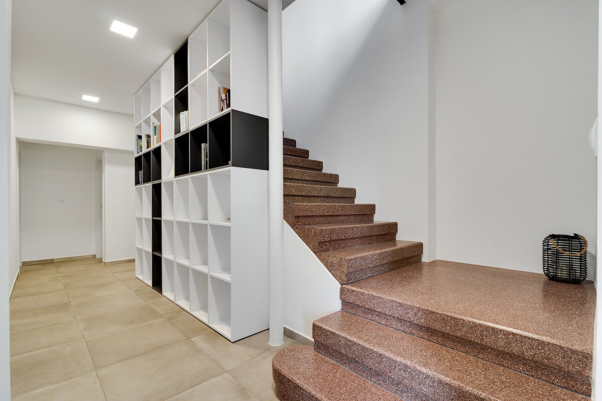 Prodej rodinný dům - Dvořákova 273, Rudná, 302 m² - 5