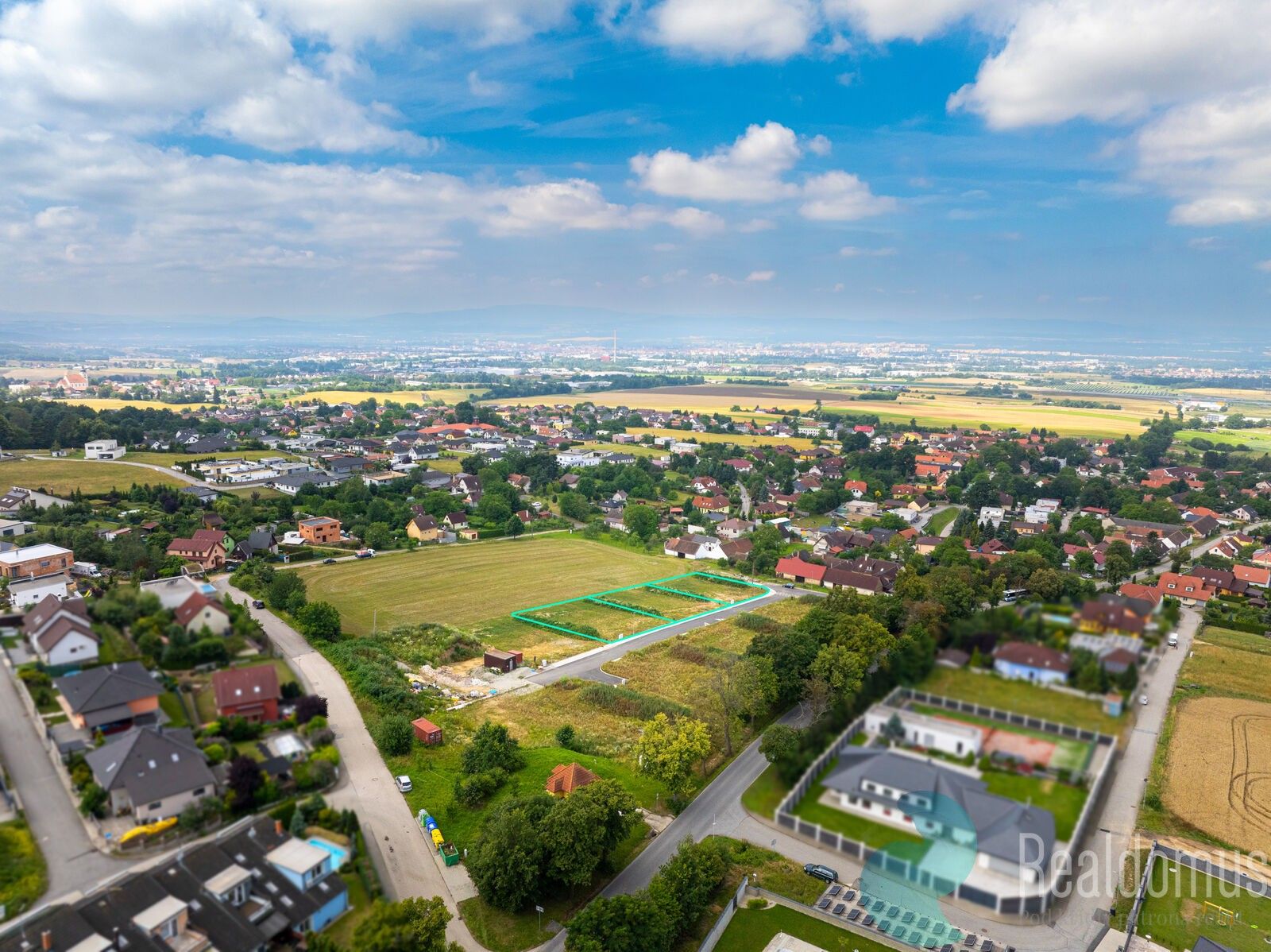 Prodej pozemek pro bydlení - Hůry, 802 m²