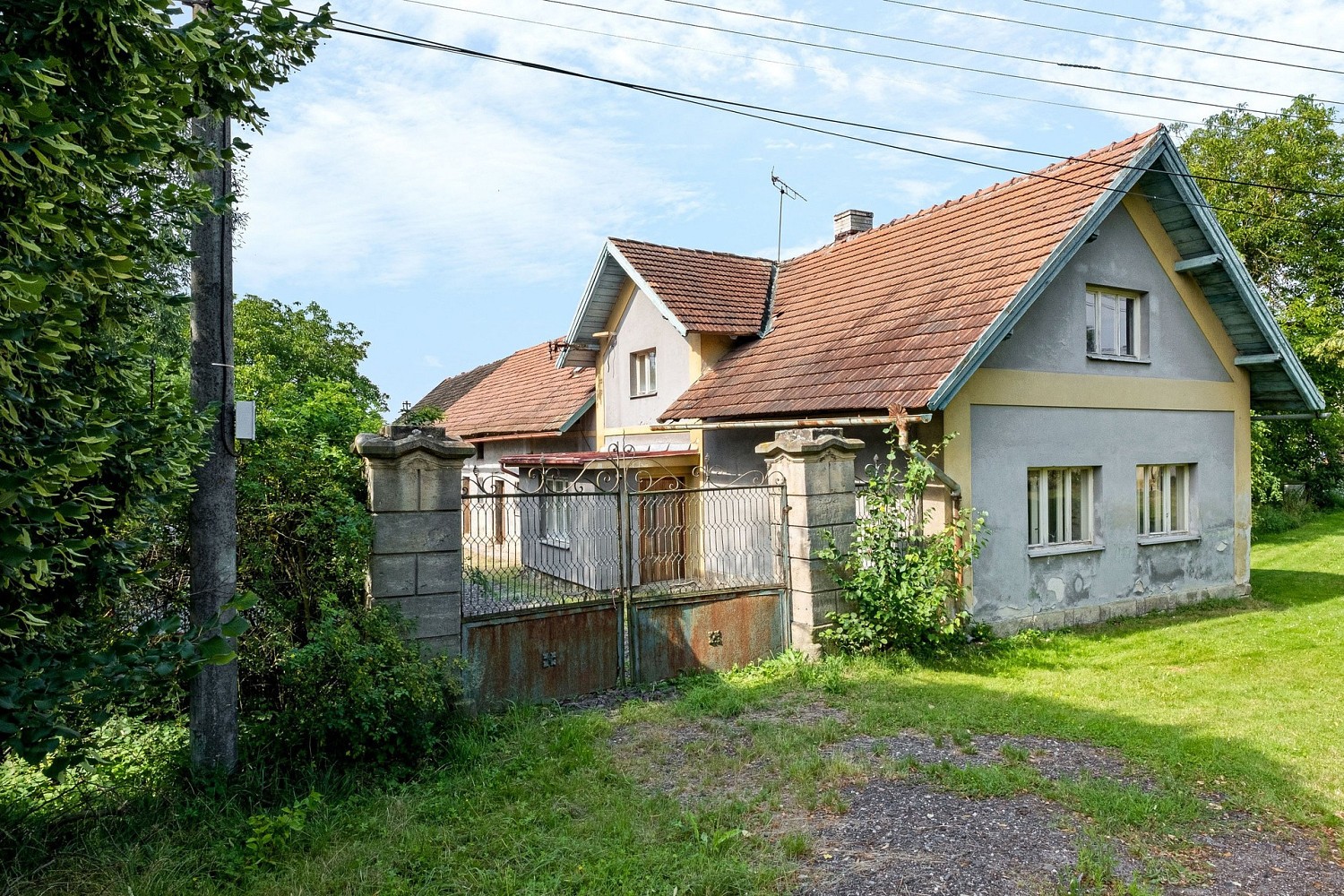 Rodinné domy, Veliš, okres Jičín, 335 m² - 2