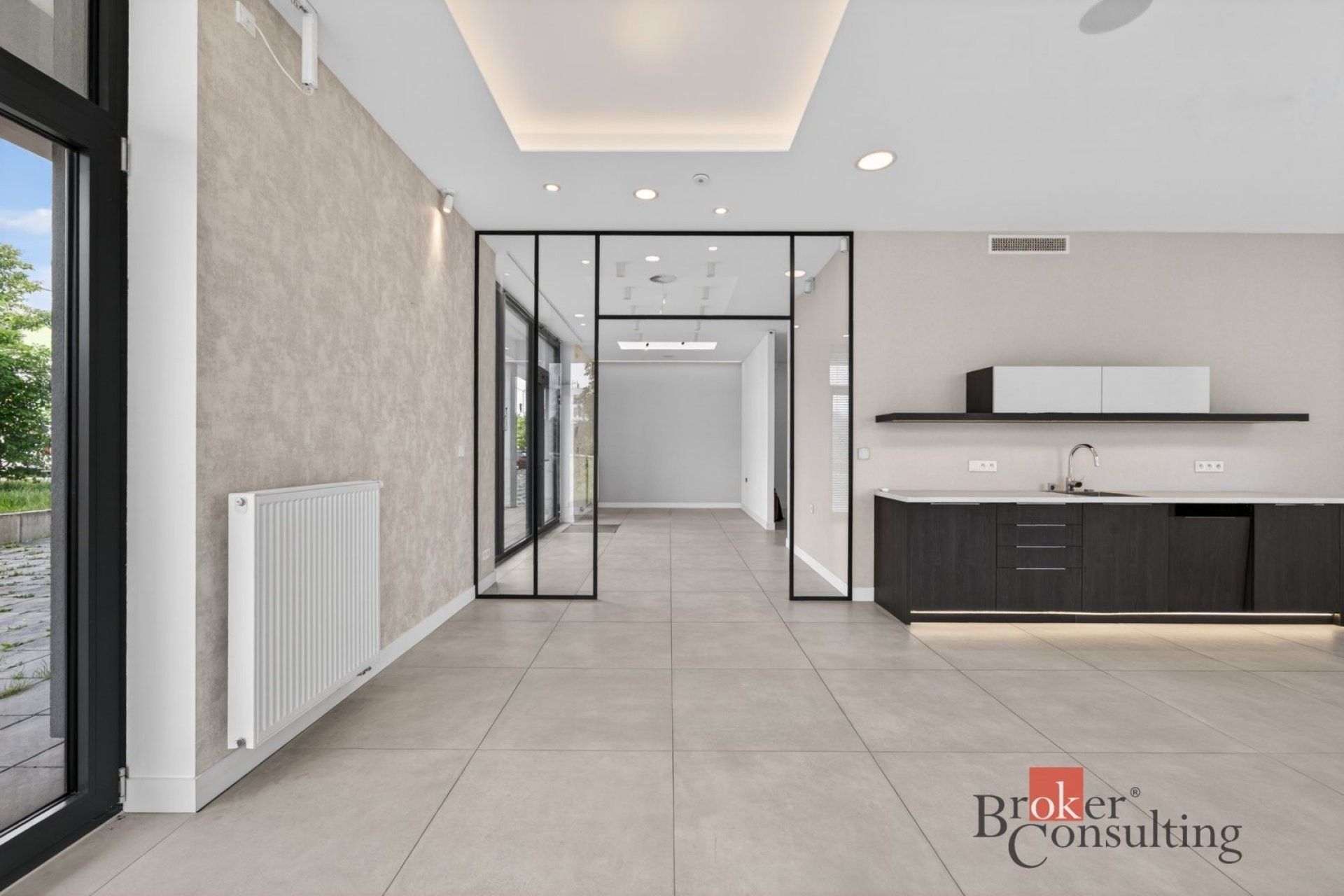Obchodní prostory, Vltavínová, Plzeň, 108 m²