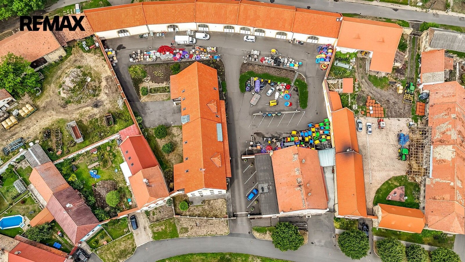 Zemědělské usedlosti, Slatina, 1 050 m² - 2