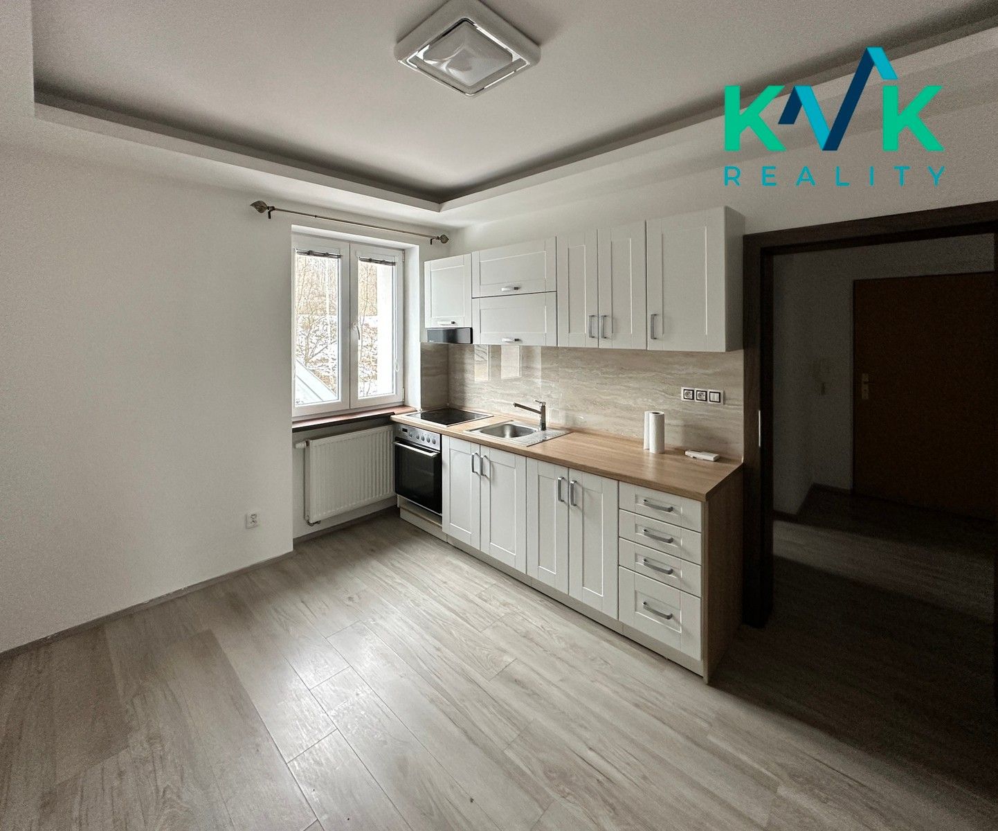 Pronájem byt 1+1 - Chebská, Karlovy Vary, 36 m²