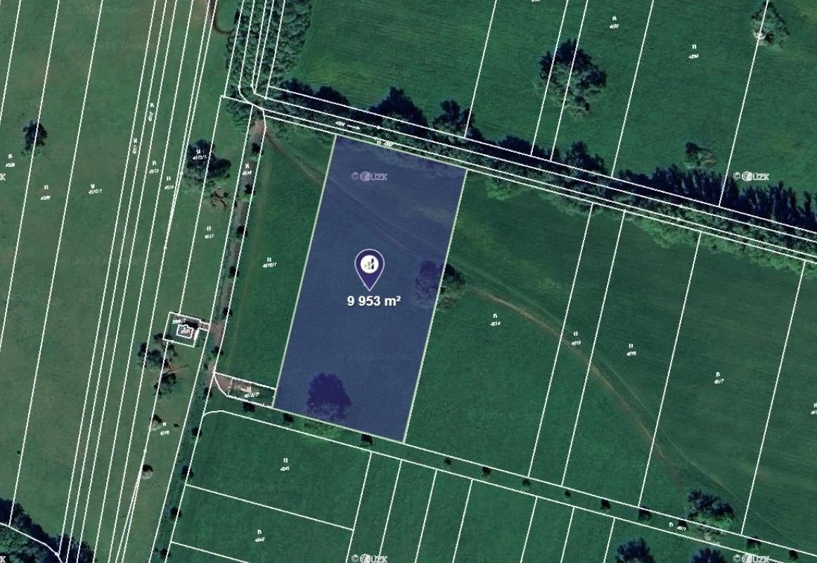 Louka, 9 953 m²