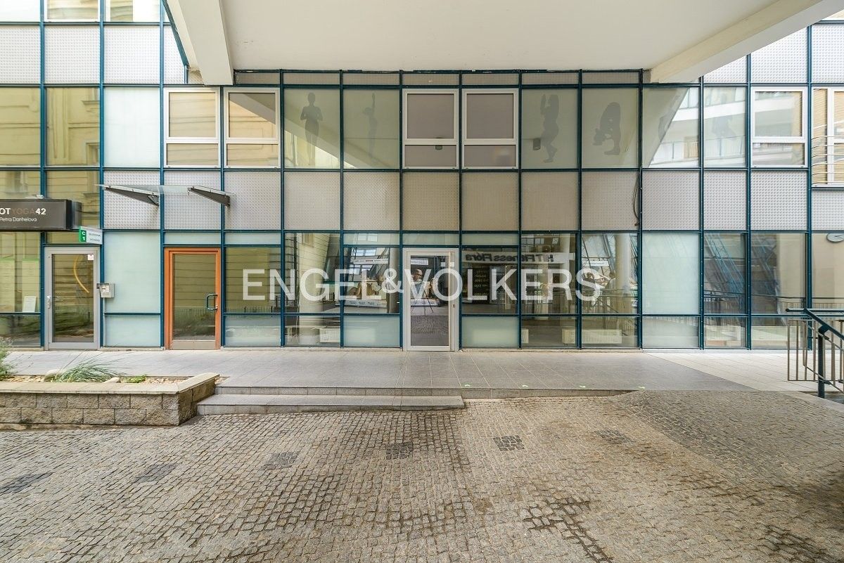 Obchodní prostory, Chrudimská 2526, Praha, 376 m²