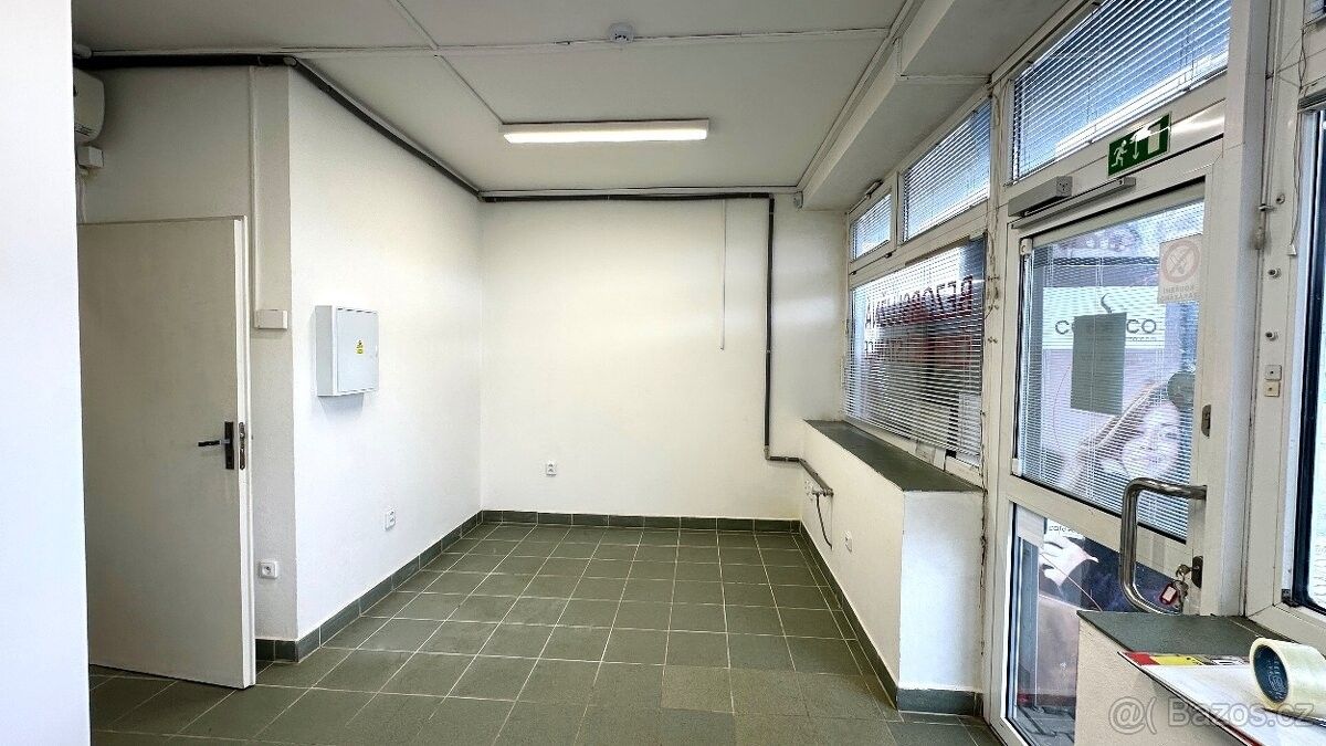 Pronájem obchodní prostory - Batelov, 588 51