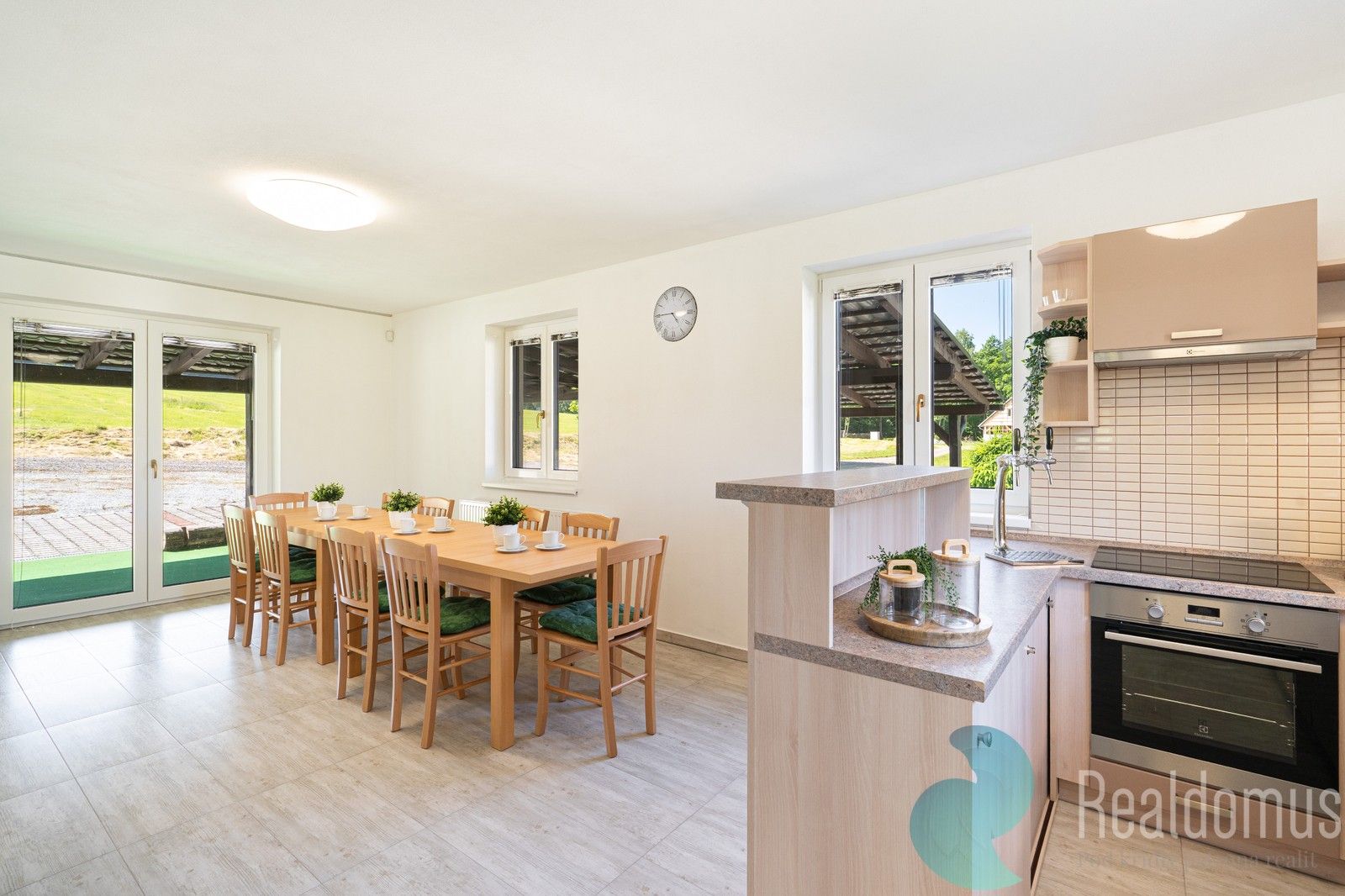 Prodej komerční - Chlupatá Ves, Horní Stropnice, 231 m²