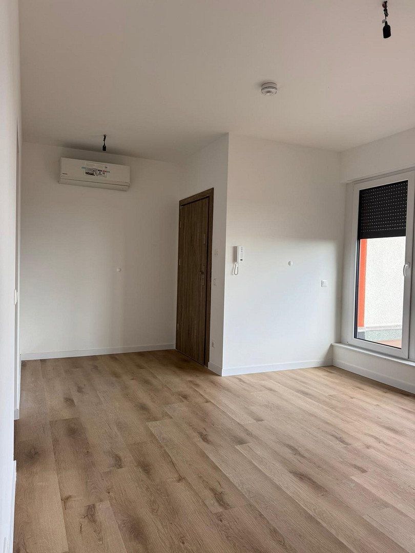 Pronájem byt 3+1 - Alt-Biesdorf 49A Berlin Biesdorf Berlin 12683, 89 m² - 5
