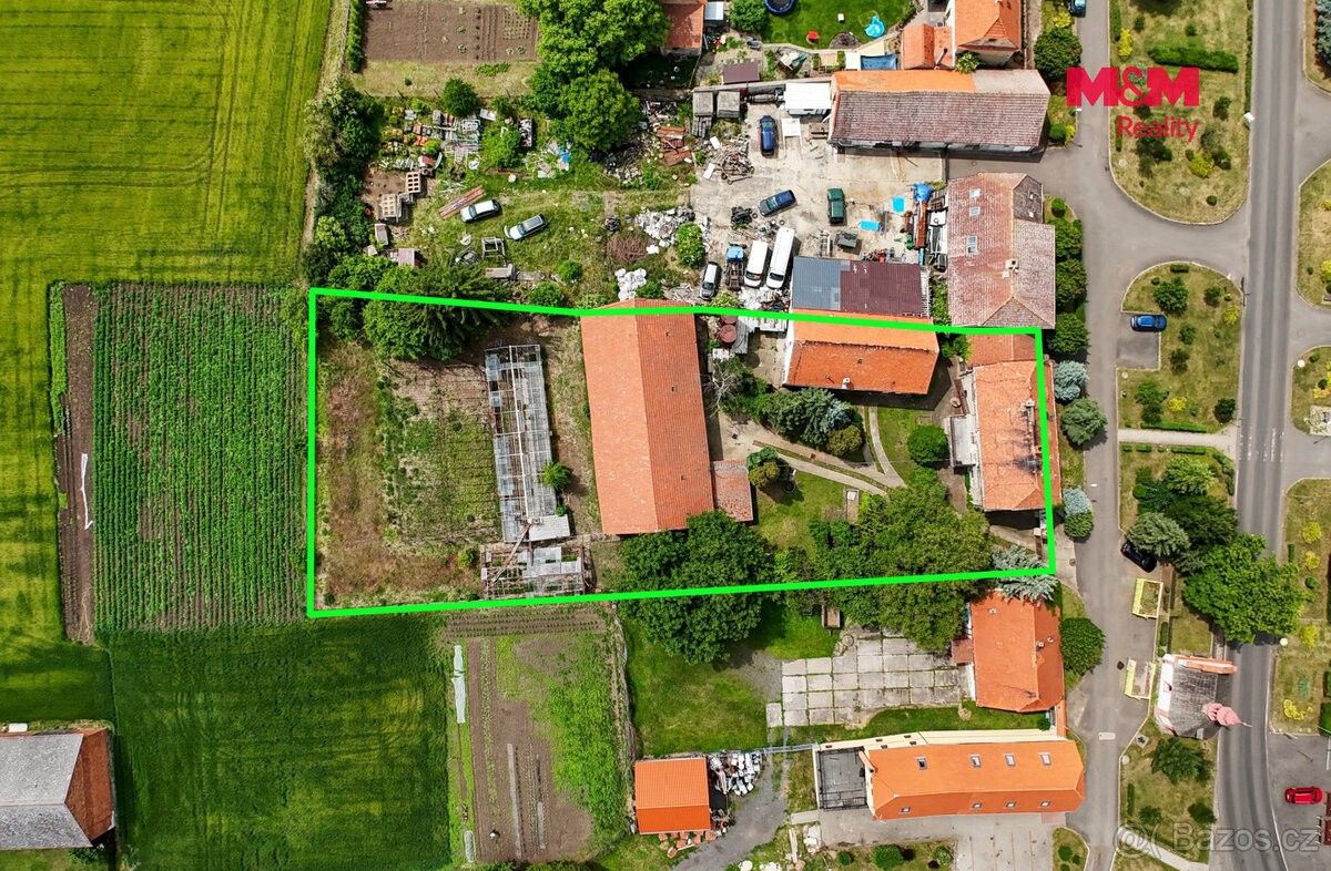 Rodinné domy, Žatec, 438 01 - 2