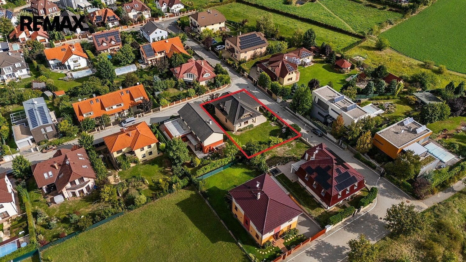 Rodinné domy, Praha - Řeporyje, okres Praha 13, Hlavní město Praha, 300 m² - 2