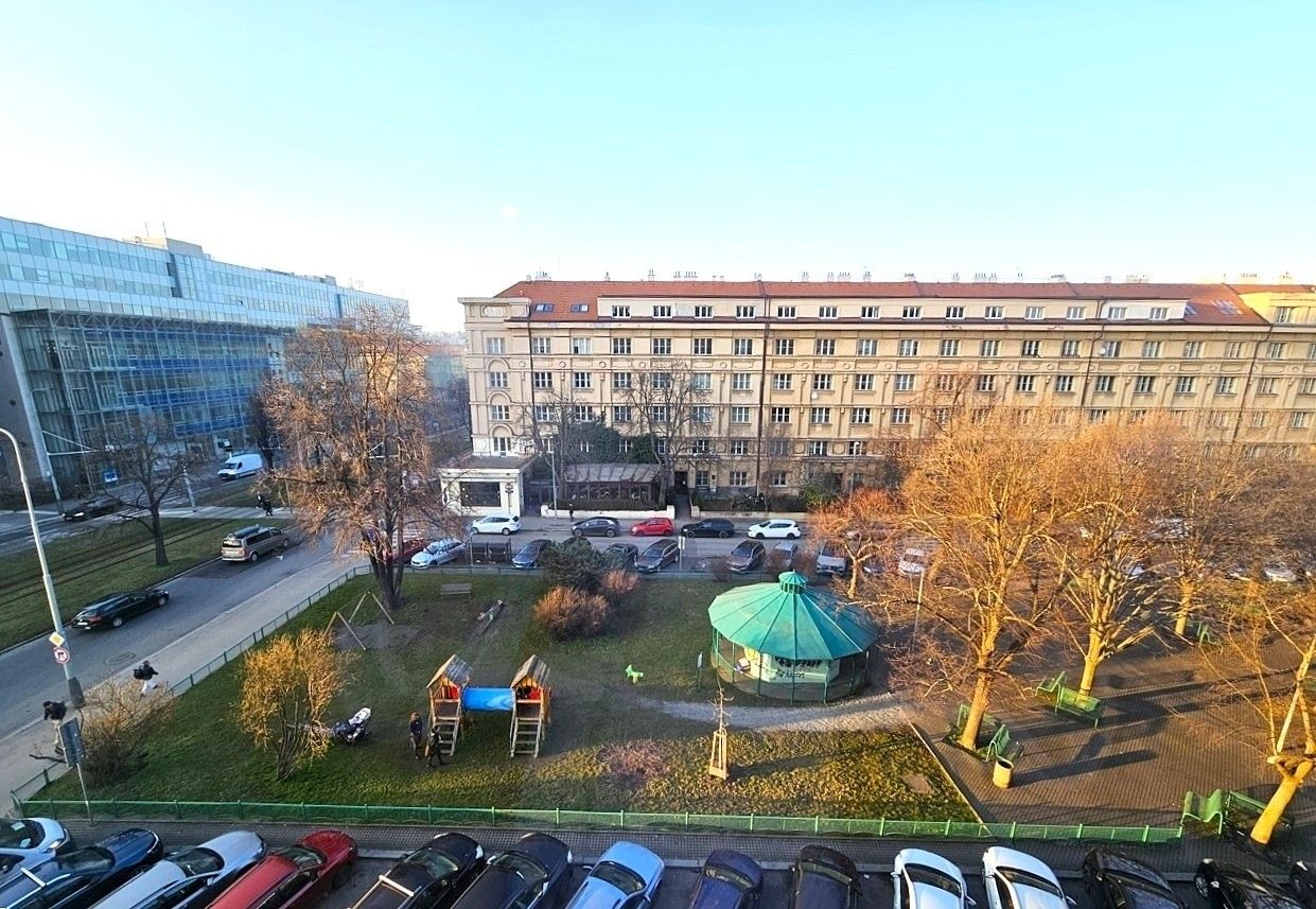 Pronájem byt 4+1 - Rooseveltova 893, Praha, 95 m²