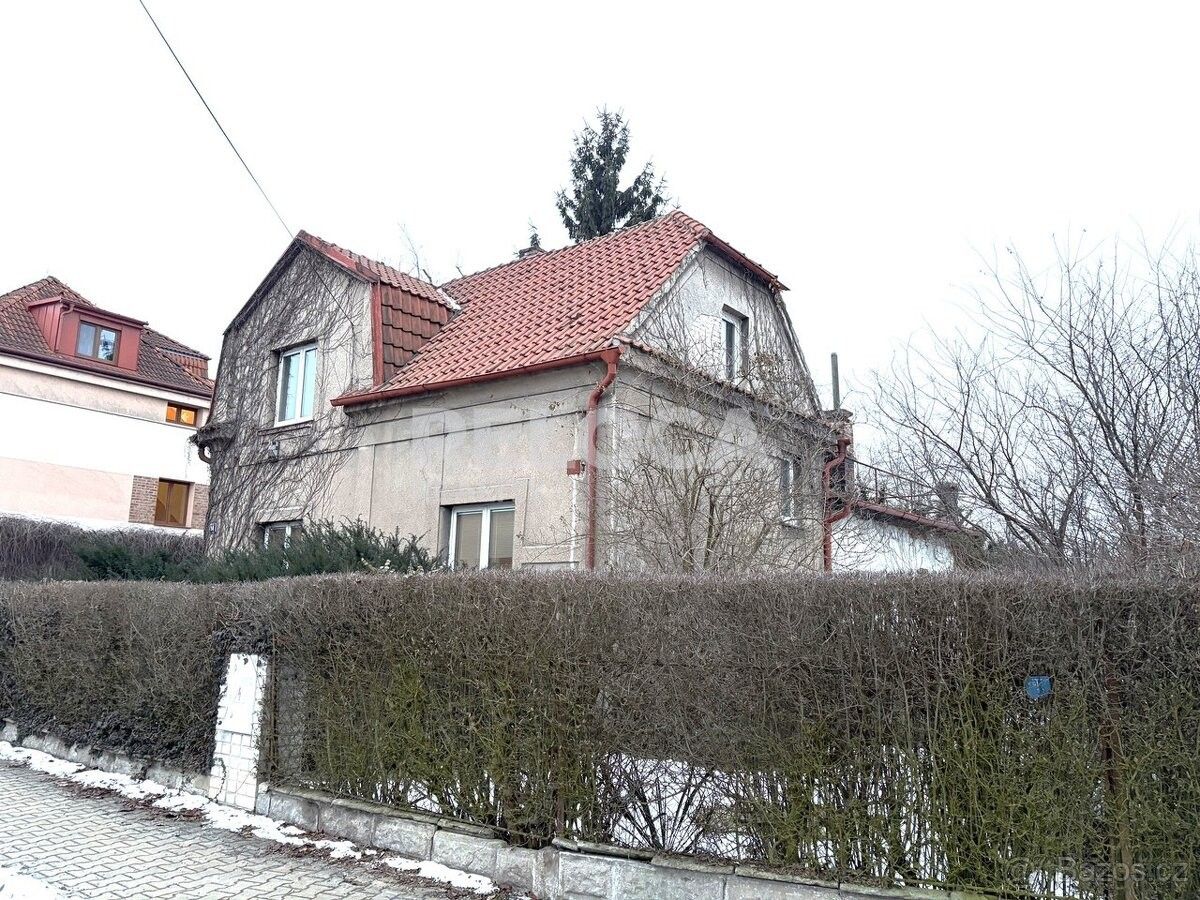 Prodej rodinný dům - Praha, 193 00