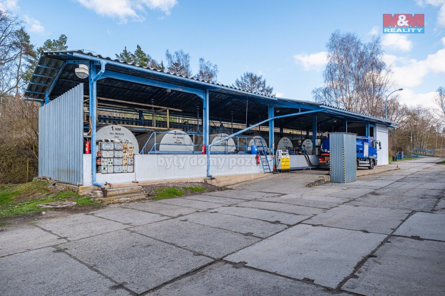 Prodej obchodní prostory - Lišany, 832 m²