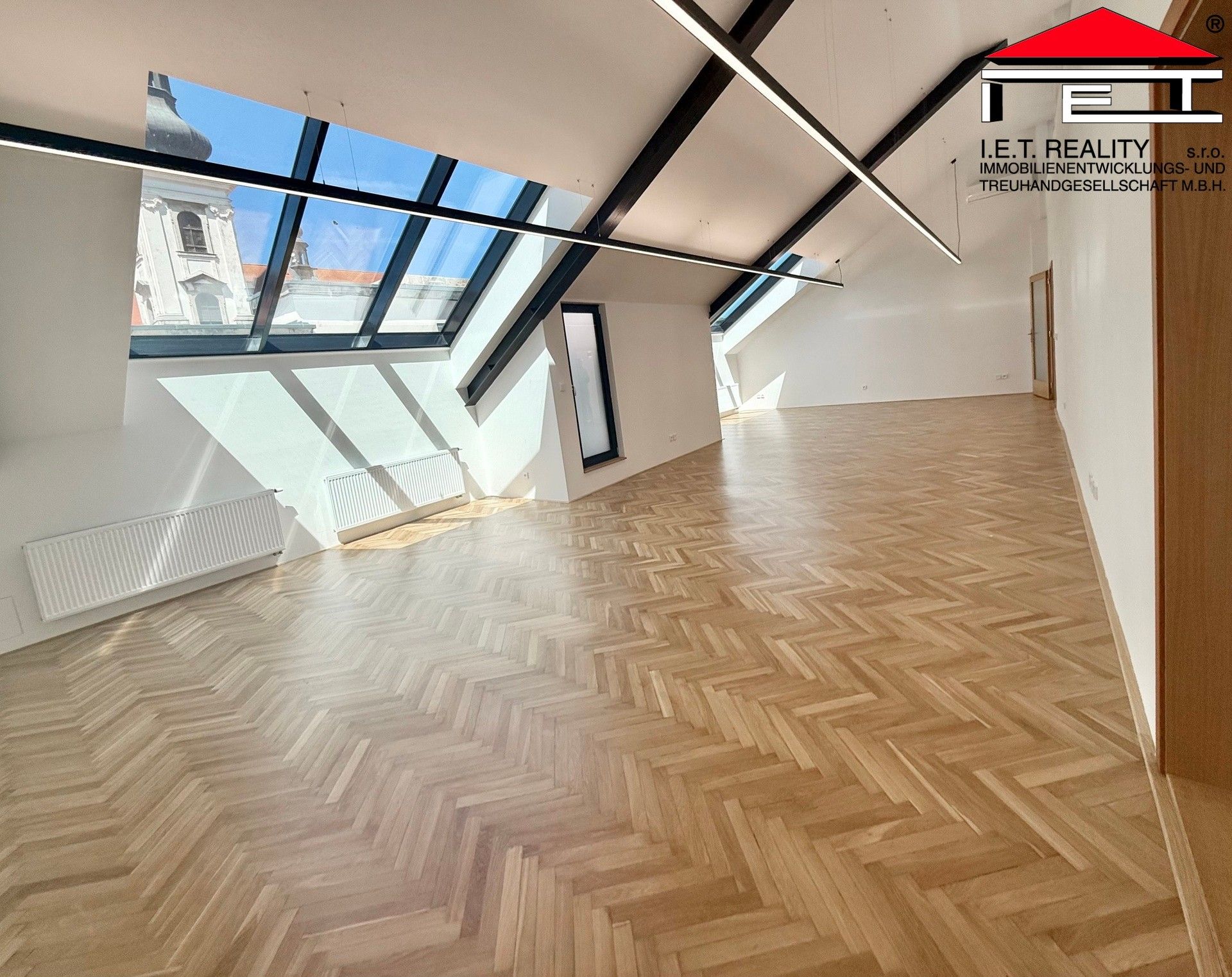 Kancelář · 196 m² · Moravské náměstí, Brno - 4
