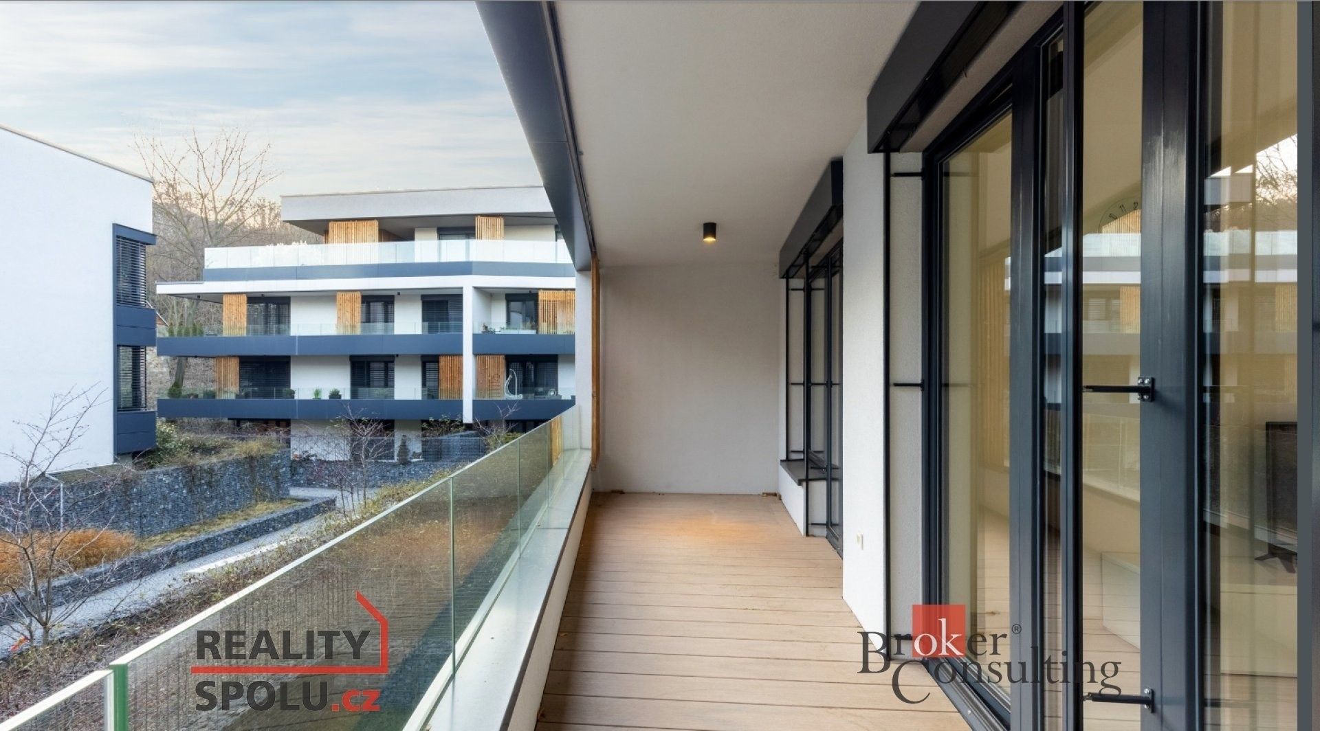 3+kk, U michelského mlýna, Praha, 85 m²