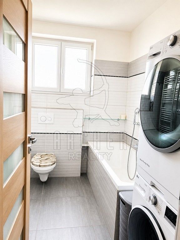 3+kk, Polerady, okres Praha-východ, Středočeský kraj, 365 m² - 2