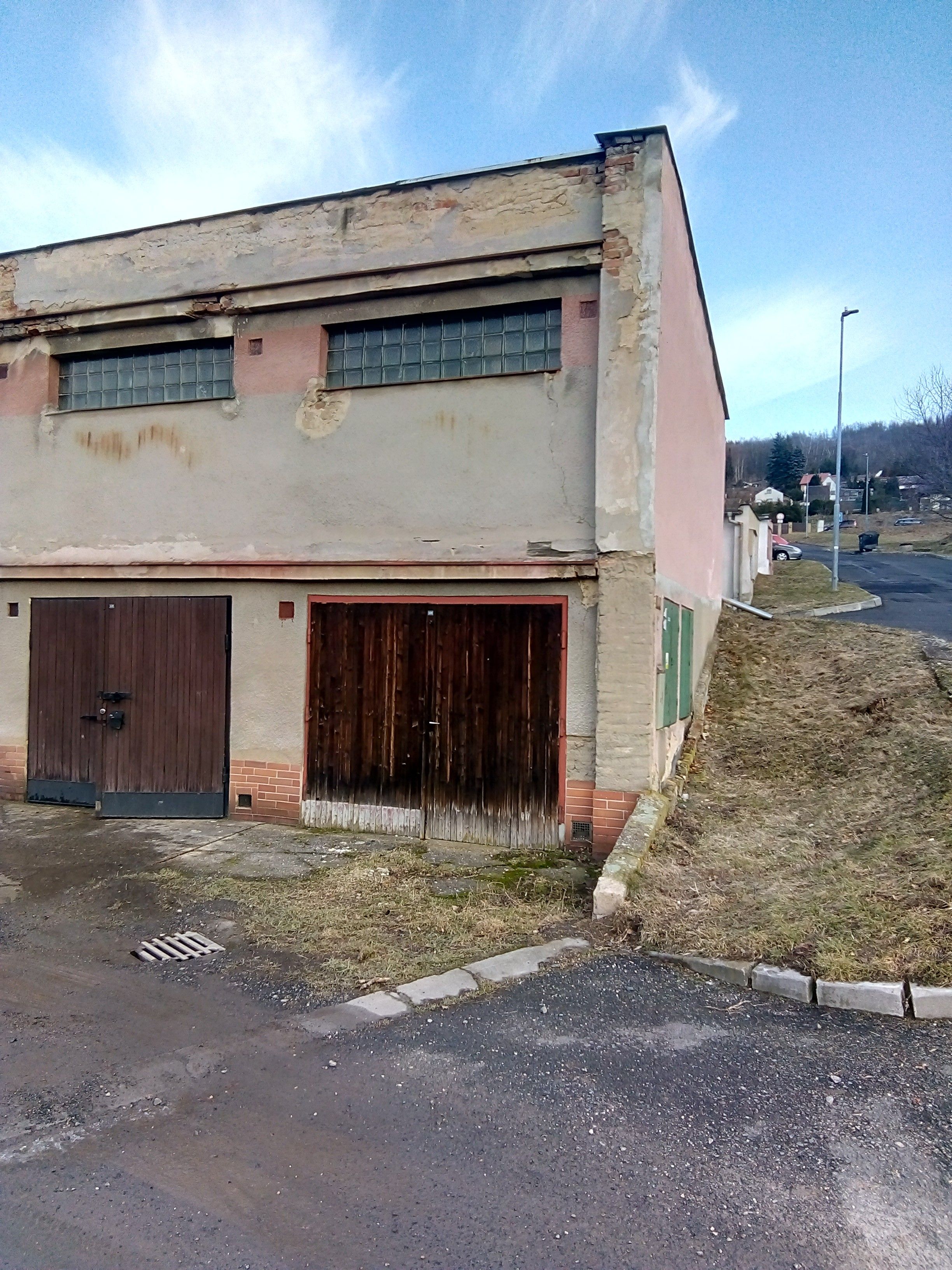 Garáže, Meziboří, 25 m²