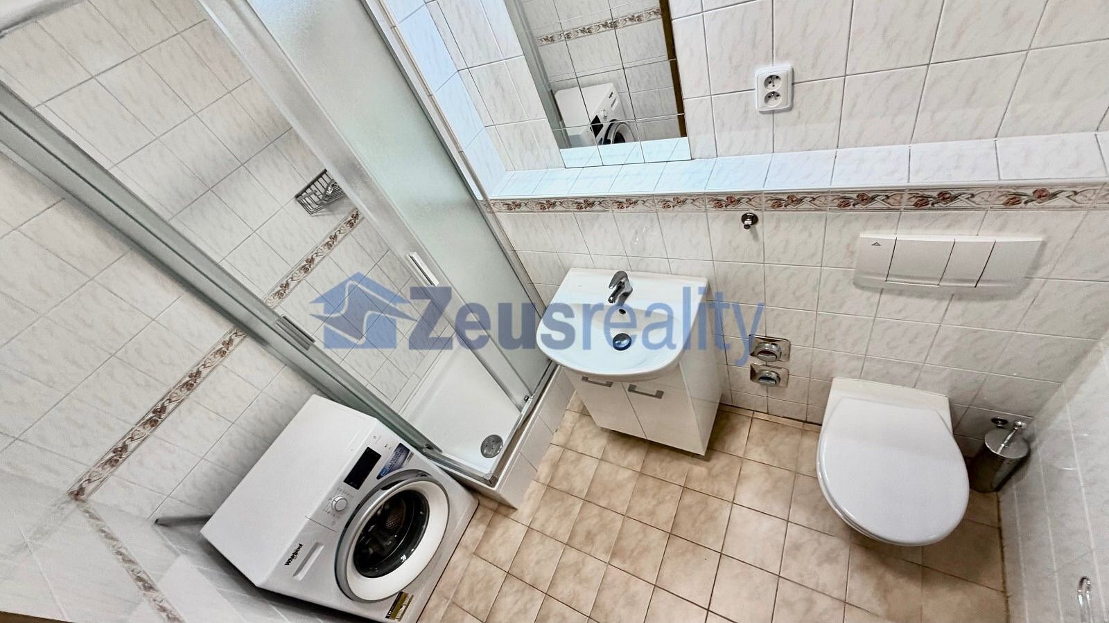 Pronájem byt 1+kk - Trojská, Praha 7 - Troja, 39 m² - 5